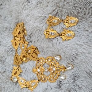 Vintage necklace and earrings set